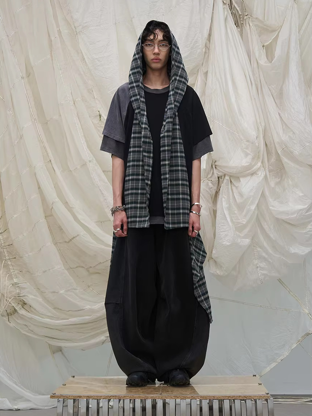 Detachable Plaid Panel Wide Trousers - Black