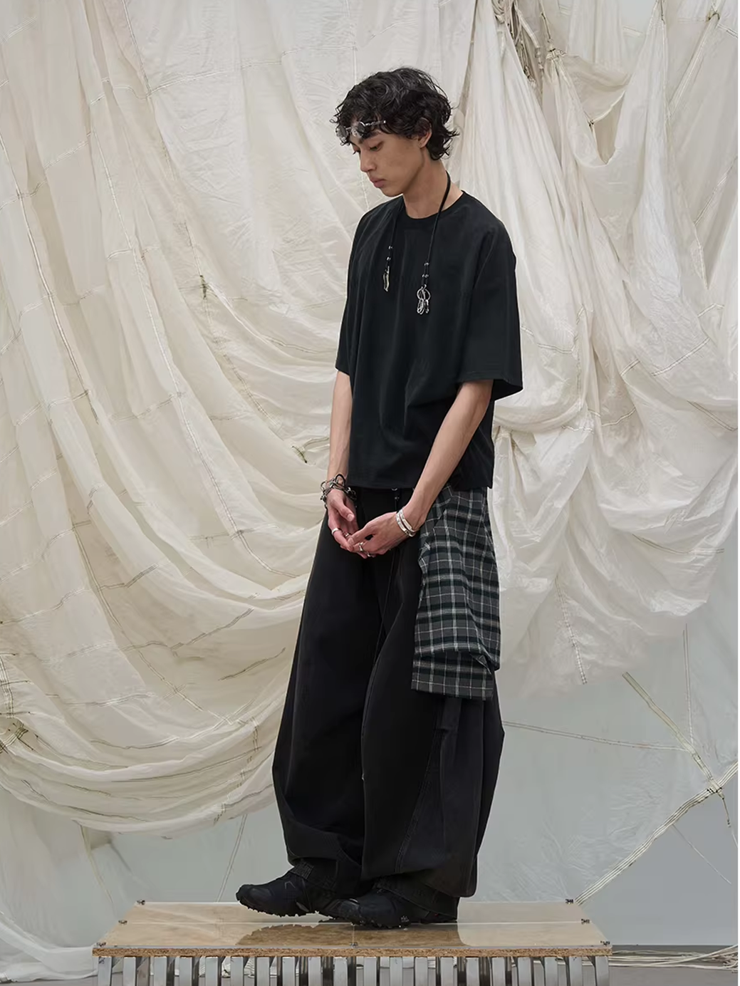 Detachable Plaid Panel Wide Trousers - Black