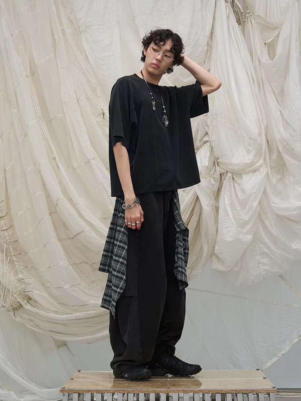 Detachable Plaid Panel Wide Trousers - Black