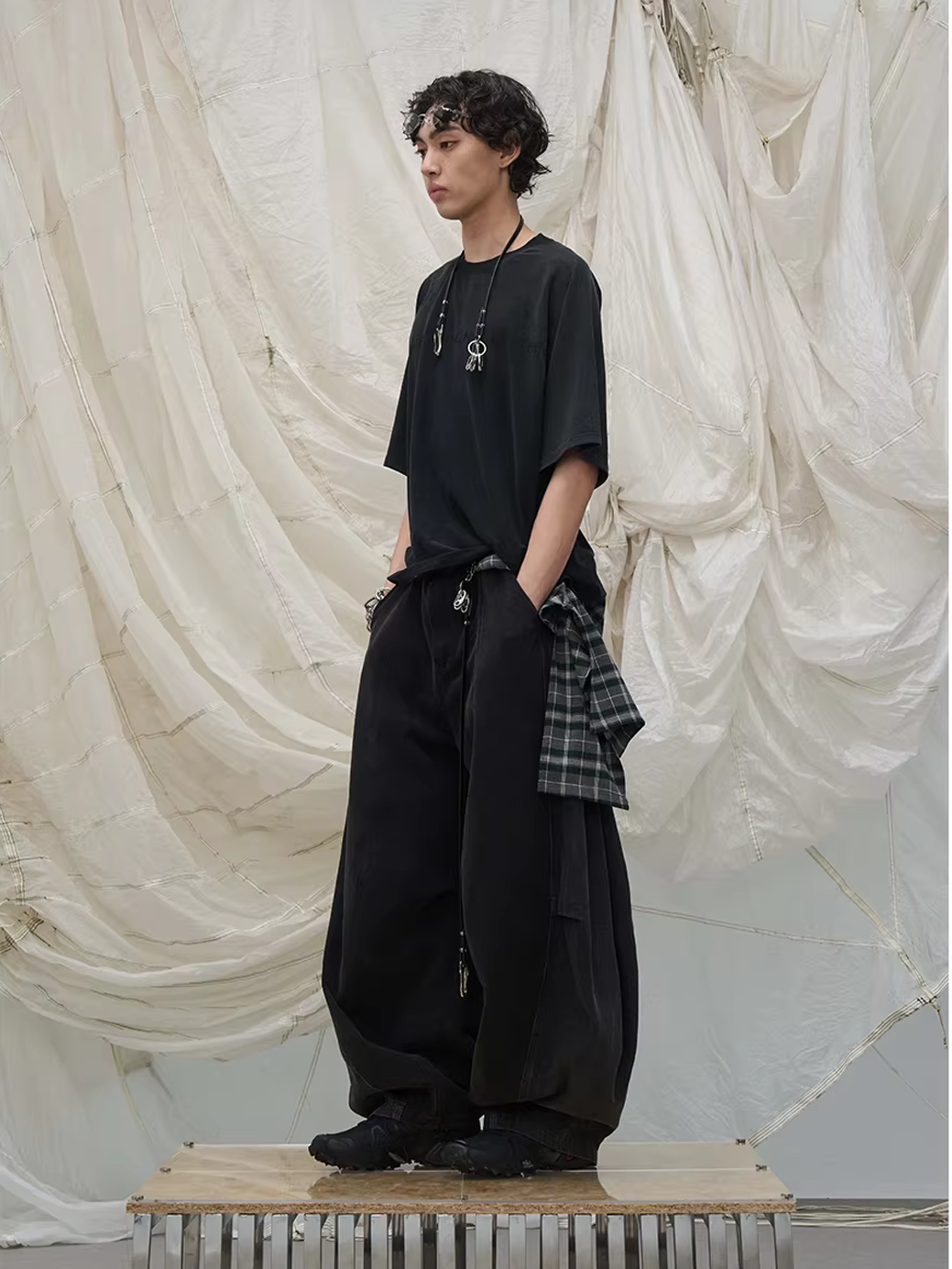 Detachable Plaid Panel Wide Trousers - Black