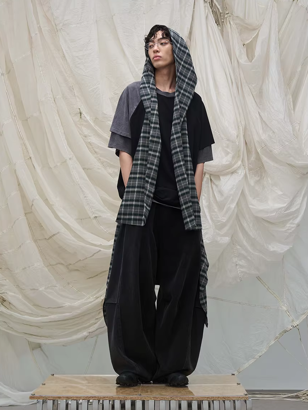 Detachable Plaid Panel Wide Trousers - Black