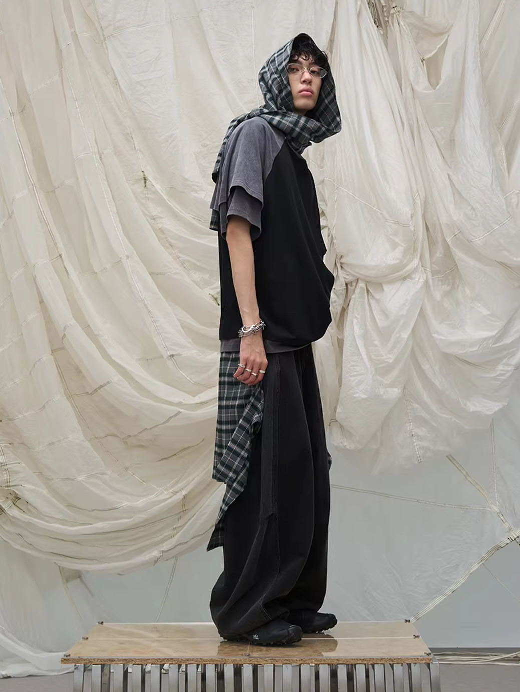 Detachable Plaid Panel Wide Trousers - Black